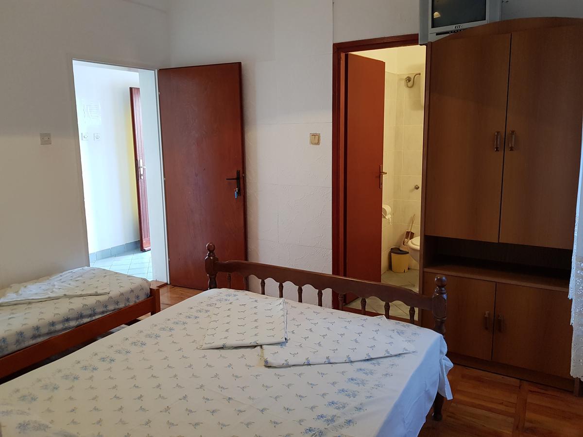 Apartmani Bajgoric 内乌姆 外观 照片