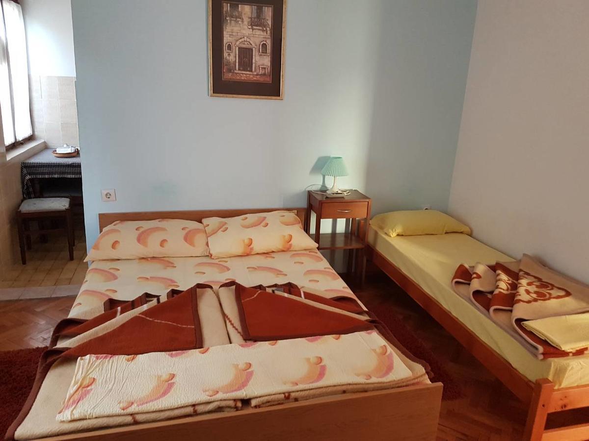 Apartmani Bajgoric 内乌姆 外观 照片
