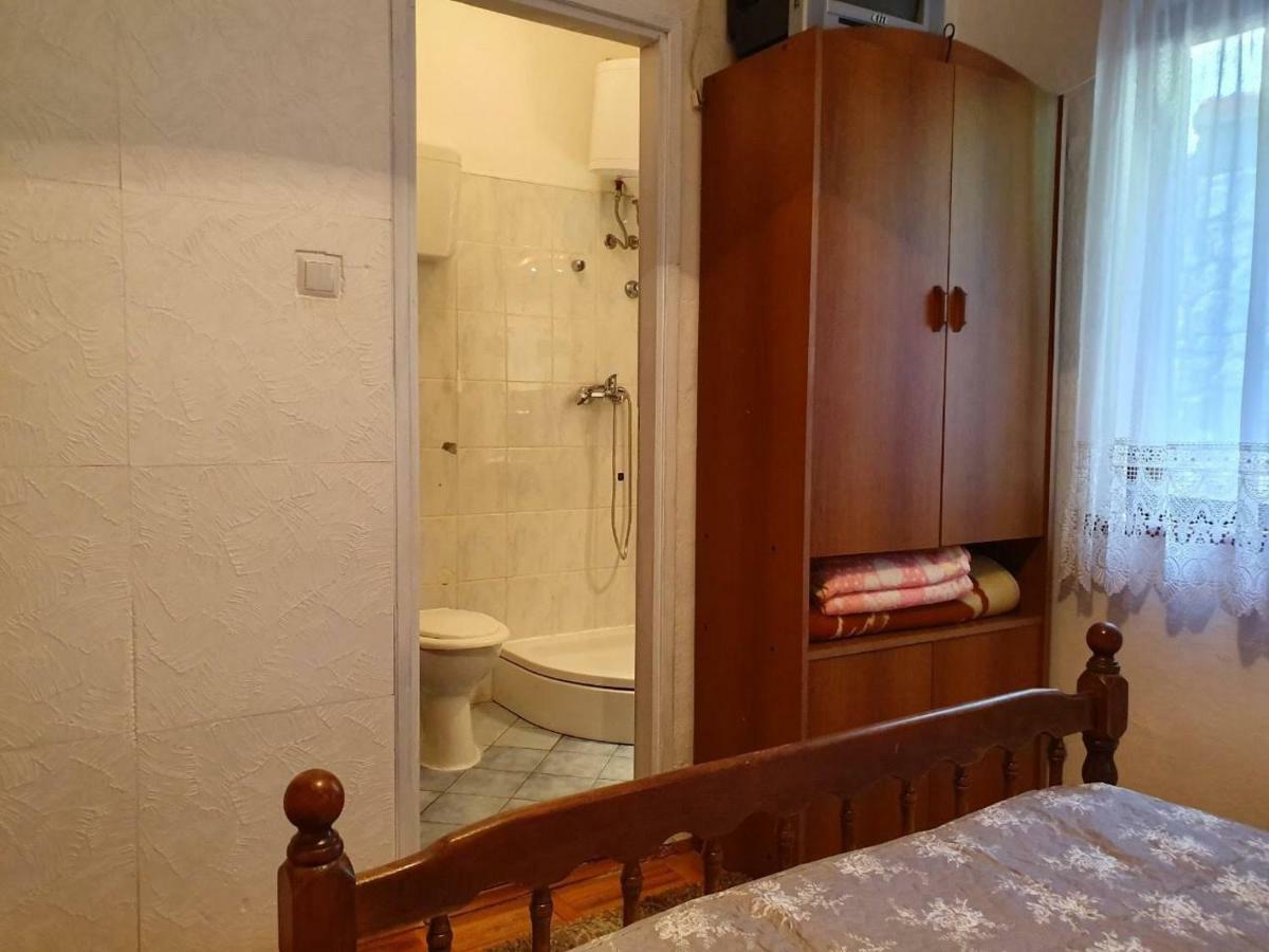 Apartmani Bajgoric 内乌姆 外观 照片